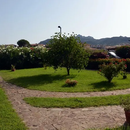 La Terrazza Feriehus Cannigione